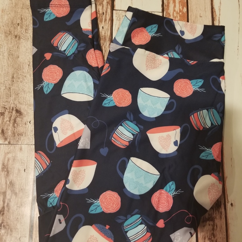 Charlie's Project Tea Time Soft Leggings